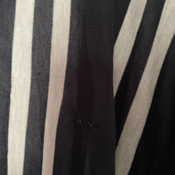 H&M Ruana - Picture 2 of 3